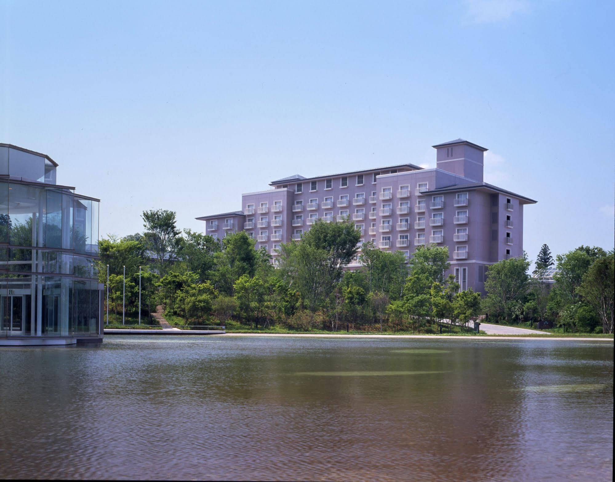 Okura Akademia Park Hotel Kisarazu Exteriör bild